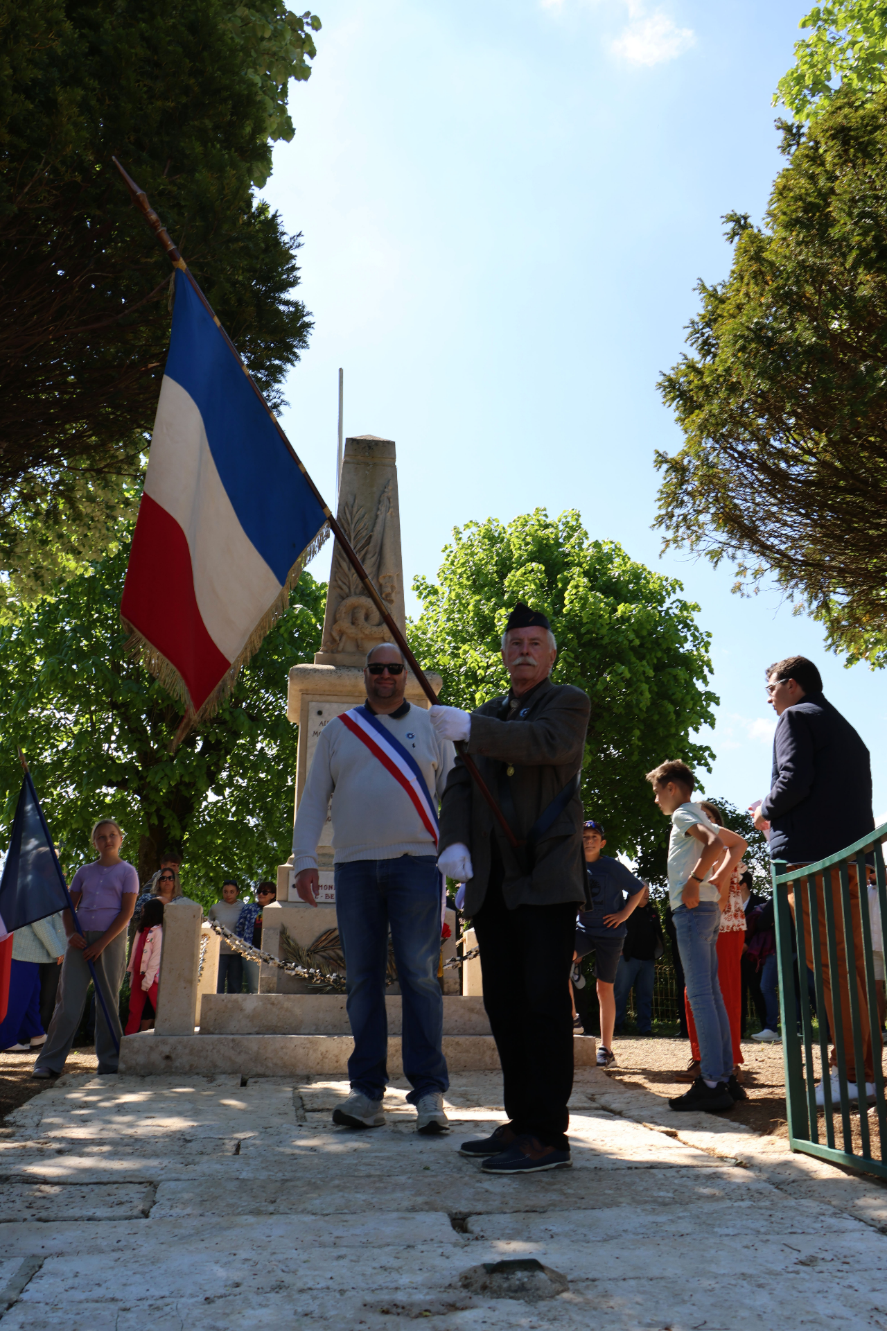 Mr Jean-Raymond et Mr le Maire, Xavier Delame